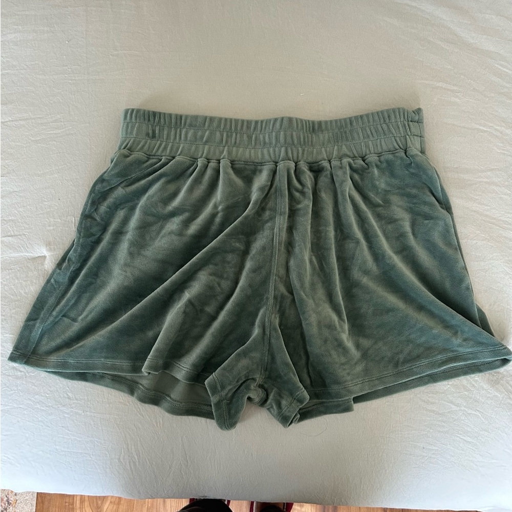 Hollister Ultra High Rise Shorts